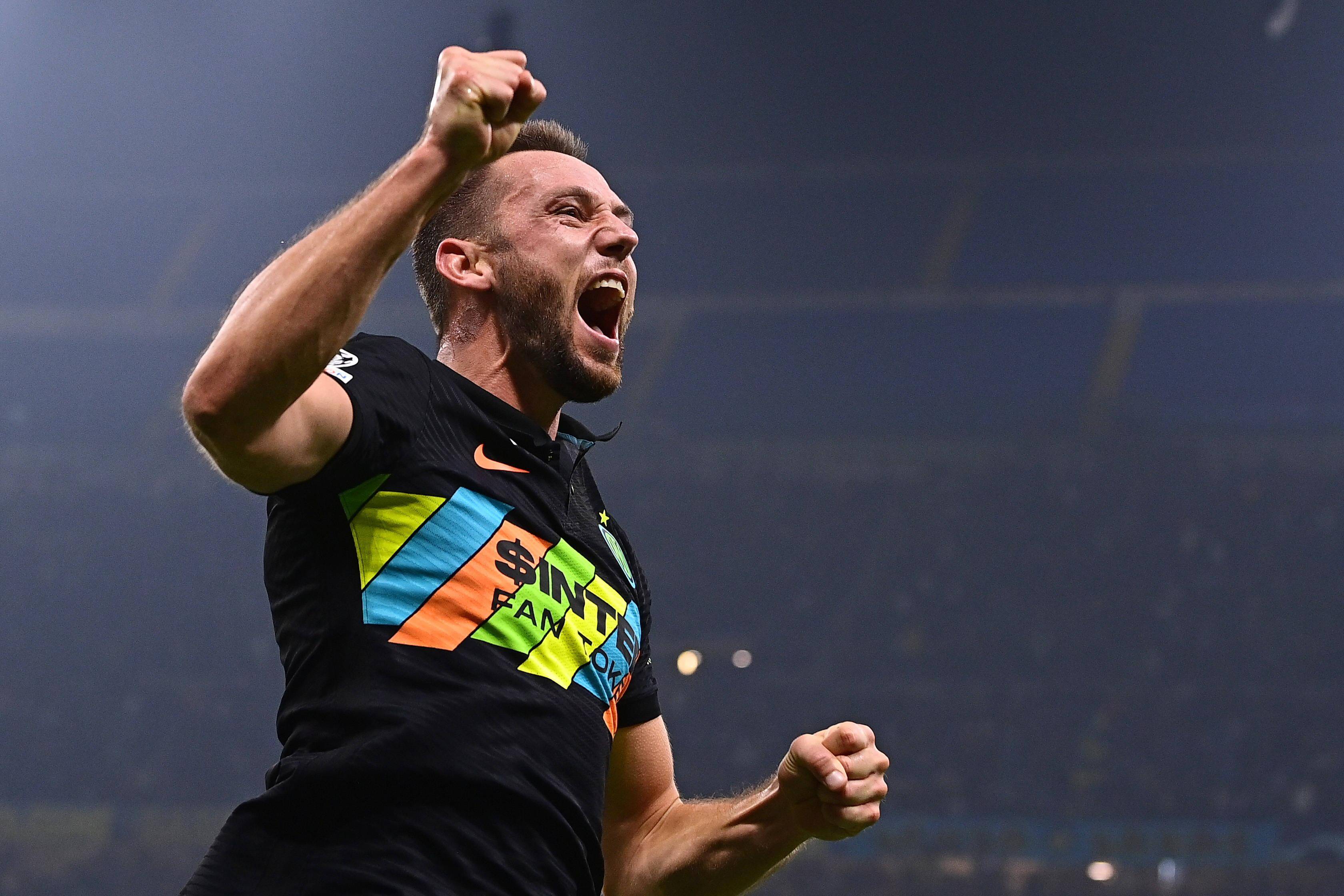 爱游戏中国-包含风云突变利物浦窗口期更衣室发声，法国杯版图或变，媒体盛赞，高层口径保持一致的词条