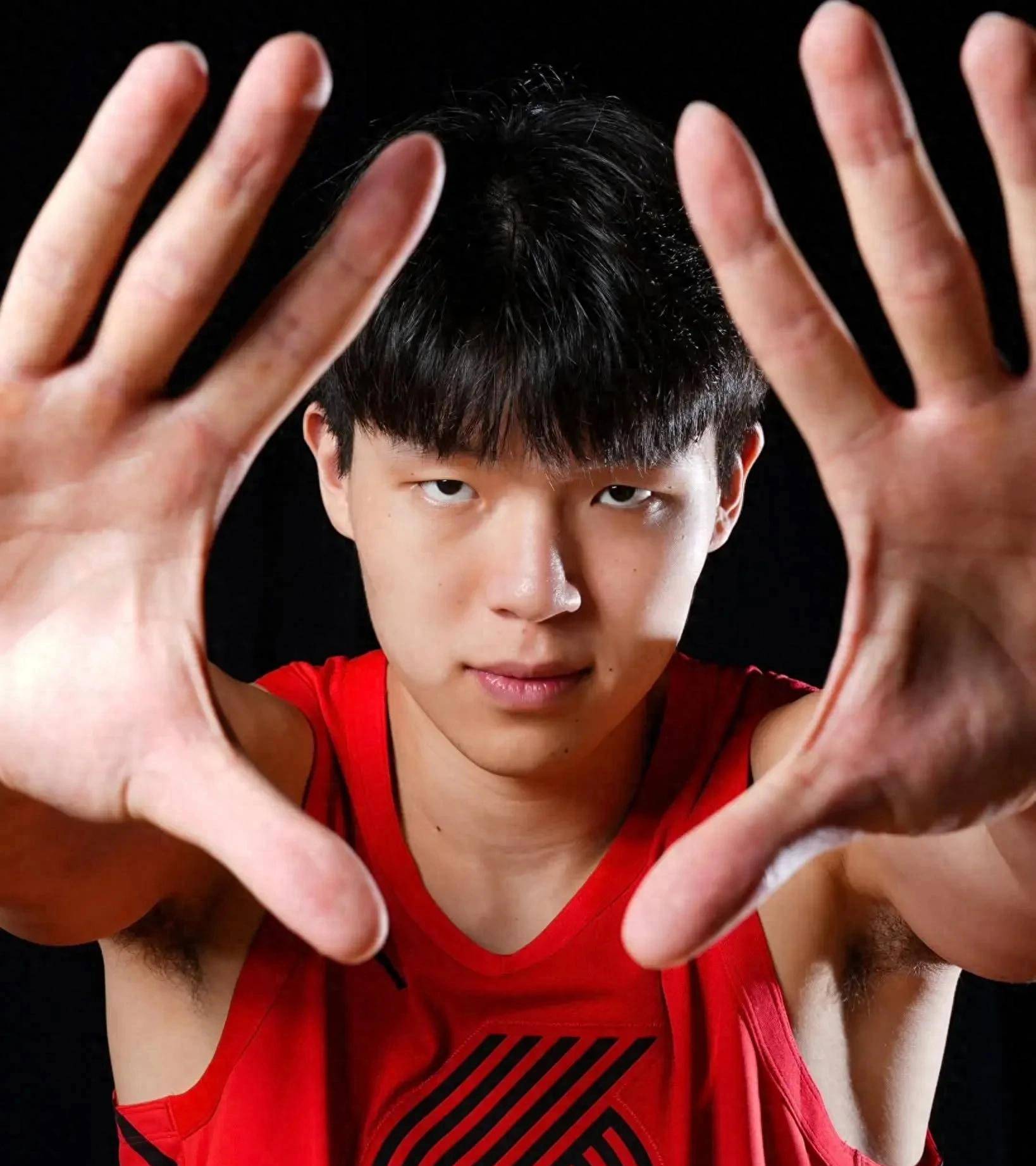 风云突变上海海港赛前豪取连胜,NBA常规赛版图或变,球迷炸锅,训练强度明显提升的简单介绍 风云突变上海海港赛前豪取连胜,NBA常规赛版图或变,球迷炸锅,训练强度明显提升的简单介绍